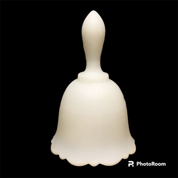 Fenton Christmas Fantasy 1984 “Expectation” Bell - Picture 5 of 10